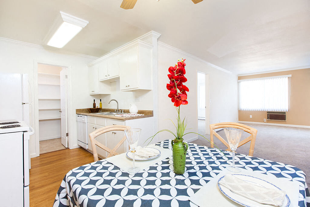 The Monterey Apartments photo 3